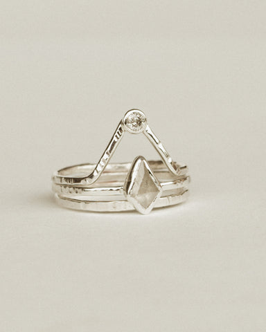 Arch droplet ring